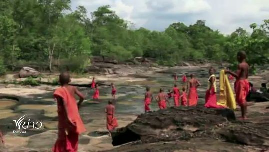 "ฟ้าต่ำแผ่นดินสูง" หนังเรื่อง 3 ที่ไม่ผ่านเซนเซอร์ในประเทศไทย