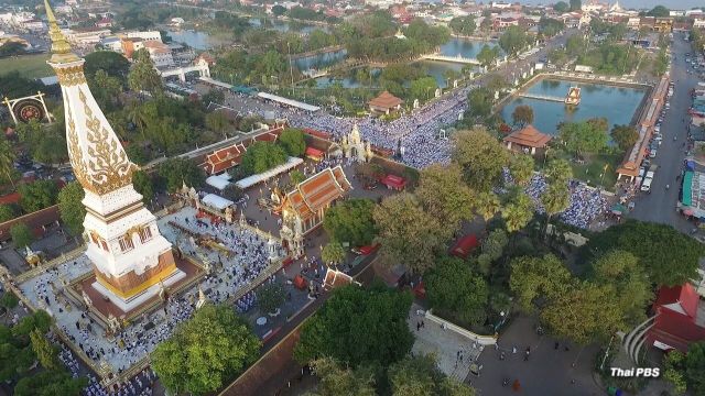 เยือนวัดพระธาตุพนมฯ "วัดบันดาลใจ" ณ ริมฝั่งโขง   