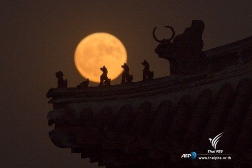 รวมภาพสุดงดงาม "ซูเปอร์ฟูลมูน" จากหลายมุมโลก 