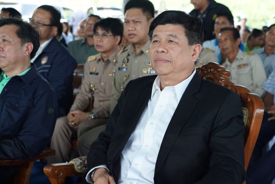“พล.อ.สุรศักดิ์” ยังไม่งัดกฎหมายสวล.สางปมบ้านพักตุลาการ