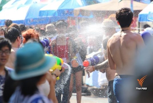 สงกรานต์ถนนข้าวสารวันสุดท้ายยังชุ่มฉ่ำ