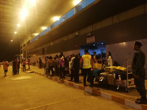 สนามบินอุบลฯ ยกเลิกเที่ยวบิน ผู้โดยสารตกค้างเพียบ