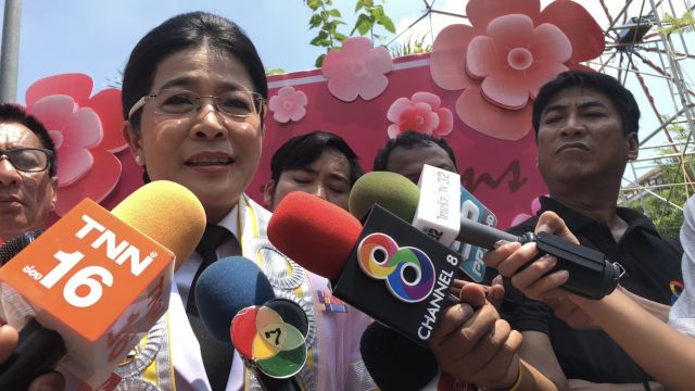 "สุดารัตน์" รับปริญญาบัตรพุทธศาสตรดุษฎีบัณฑิต มจร.