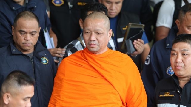 ขอศาลฝากขัง "พระสังคม" ผู้ช่วยเจ้าอาวาสวัดสระเกศ คดีทุจริตเงินทอนวัด