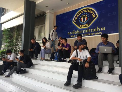 คุมตัวอดีตเจ้าอาวาสวัดสระเกศฯ  - จ่อนำตัวฝากขัง