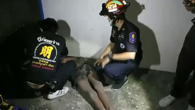 วัยรุ่นปีนห้องลักทรัพย์ พลัดตกจากฝ้าเพดานเจ็บสาหัส
