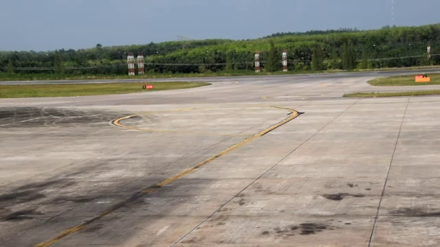 สนามบินกระบี่ ปิดรันเวย์ซ่อมแซมรอยร้าว ประมาณ 1 สัปดาห์