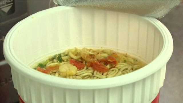 ชาวจีนฮิตกิน "บะหมี่กึ่งสำเร็จรูปไทย"  