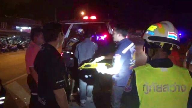 เหตุไฟทางเสีย ยาย 75 ปี วิ่งข้ามถนนถูกรถชนเสียชีวิต