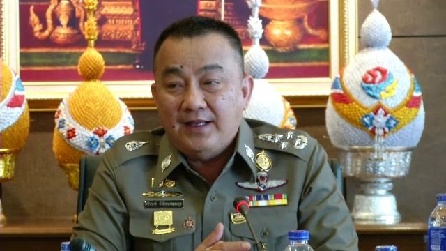 สั่งสอบ "หมวดมานัส" แจกอั่งเปาตำรวจ พบขาดราชการไปต่างประเทศ 96 ครั้ง