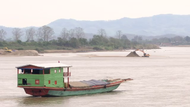 “แม่น้ำโขง” ลดต่ำ 2 เมตร กระทบเรือสินค้าเชียงราย เพิ่มความระมัดระวัง