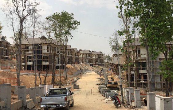 ฟ้องศาลปกครอง ! ยังไม่หยุดสร้างบ้านพักตุลาการรุกดอยสุเทพ
