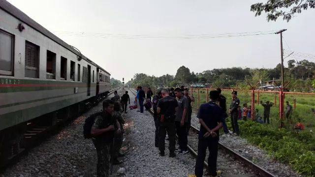 ซุ่มยิงขบวนรถไฟนราธิวาส กระสุนเจาะโบกี้โดยสาร 1 นัดไร้เจ็บ