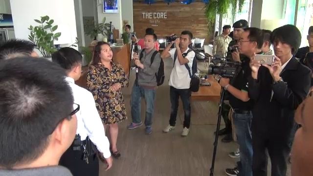 นอภ.เมืองเชียงใหม่ นำกำลังตรวจโรงแรม "เดอะ คอร์" ไม่พบเปิดบริการ