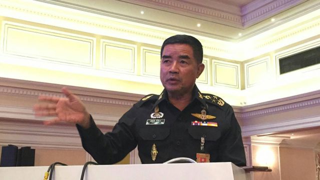 ผบ.ทบ.ห่วงกรณี "วีระ สมความคิด" - จุดตั้งบ่อนเป็นพื้นที่ของกัมพูชา