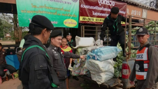 จับยาเสพติดล็อตใหญ่ ยึดยาบ้า 2 ล้านเม็ด ซุกซ่อนรถขนผัก
