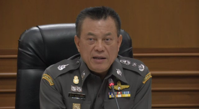 ตำรวจจับผู้ต้องหารับโอนเงินจาก "รศ.สวัสดิ์ แสงบางปลา"