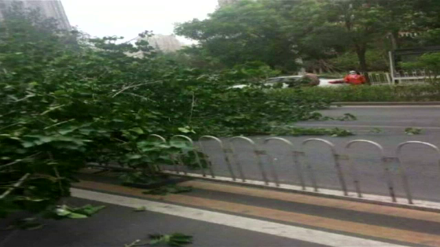 กรุงปักกิ่งเผชิญกระแสลมแรง พัดฝุ่นกระจายทั่วเมือง