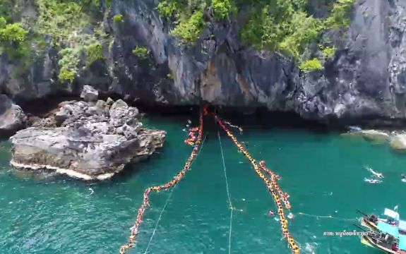 ตะลึงนักท่องเที่ยวล้น "เกาะมุก" 3-4 พันคนต่อวันห่วงกระทบพะยูน
