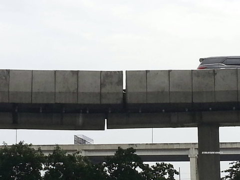  "จุดเชื่อมต่อขยับตัว" สั่งปิดสะพานเข้าห้างฟิวเจอร์รังสิต 