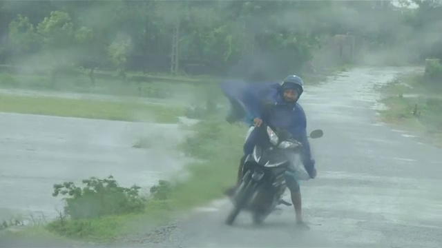 พายุ “ทกซูรี” ขึ้นฝั่งเวียดนาม เสียชีวิตแล้ว 6 คน  