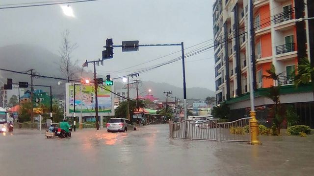 กรมอุตุฯ เตือน 6 จังหวัดภาคใต้ เสี่ยงท่วมฉับพลัน-น้ำป่าไหลหลาก