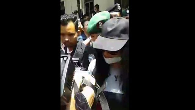 ผบ.ตร.นำ 3 ผู้ต้องหาฆ่าหั่นศพ แถลงข่าวบ่าย 3 โมงวันนี้