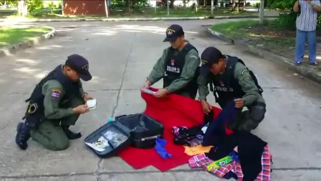 พบกระเป๋าต้องสงสัย จ.สระแก้ว ตรวจสอบพบกระเป๋าเสื้อผ้า - ลืมทิ้งไว้ 
