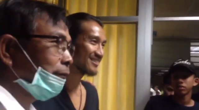 "ตูน บอดี้สแลม" ให้กำลังใจชาวจังหวัดยะลา