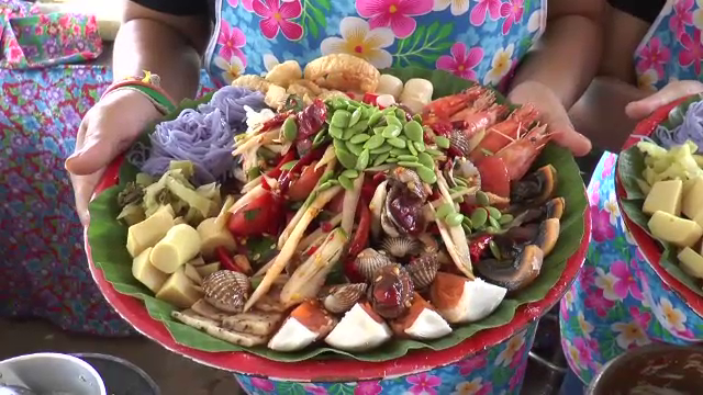“ส้มตำสะดิ้ง” เมนูเด็ดสร้างรายได้วันละ 2-5 หมื่นบาท