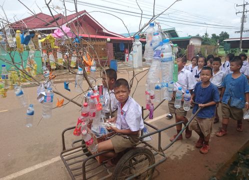 สระแก้ว ชวนนร.ทอดผ้าป่ารีไซเคิลแรลลี่ 4 ดีวิถีพอเพียง