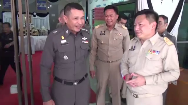 ผบช.ภ.9 หารือ ผู้ว่าฯ พัทลุง หาข้อยุติกรณีปกครองจับ ตร.พกปืน