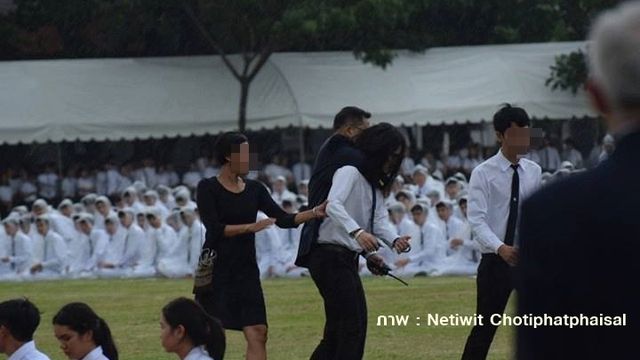 จุฬาฯ แจงภาพล็อกตัวนิสิตในพิธีถวายสัตย์ฯ "จัดฉาก" สร้างความขัดแย้ง