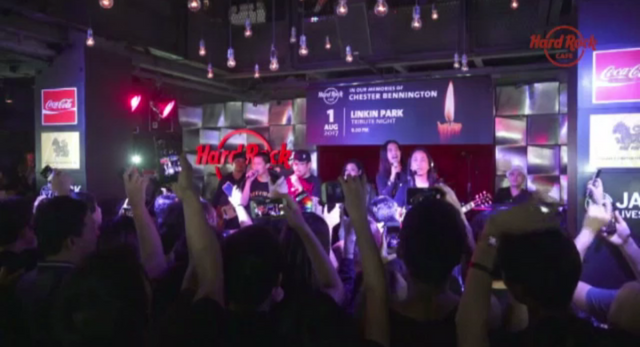 คอนเสิร์ตรำลึก เชสเตอร์ เบนนิงตัน นักร้องนำวง Linkin Park 