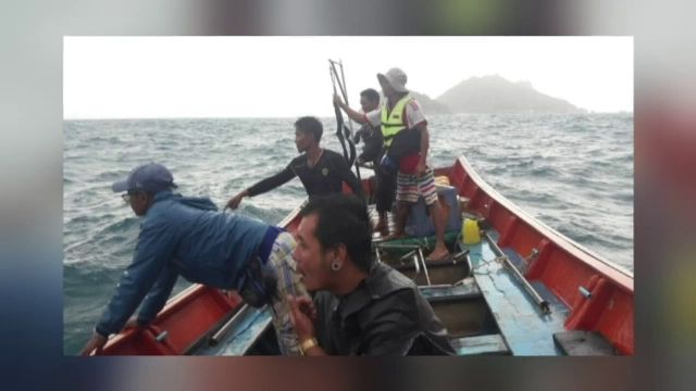 พบศพ 5 ผู้สูญหาย ติดอยู่ใต้ซากเรือล่มชุมพร
