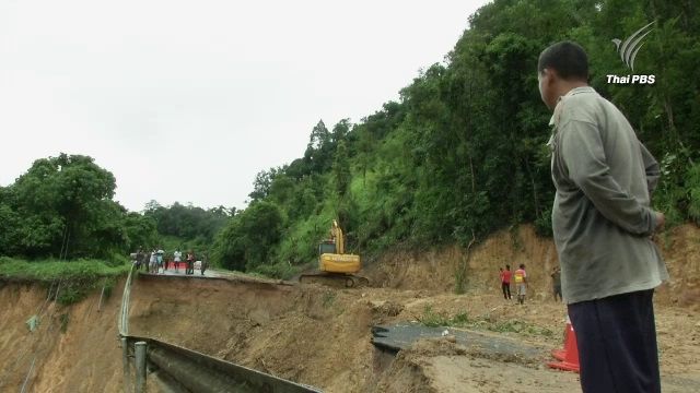  สำรวจจุดเสี่ยงถนนพังบนเขาสก จ.พังงา