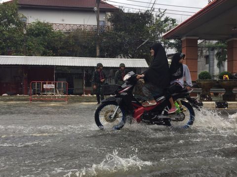 อัพเดท "เมืองปัตตานี" ระดับน้ำลดลงแล้ว 