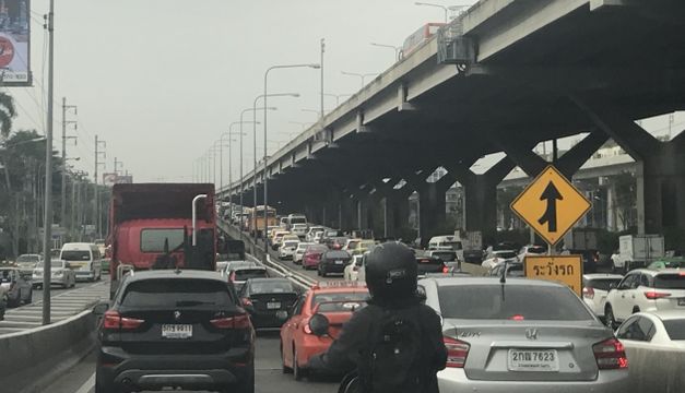 "ขนส่งทางบก" เพิ่มโรคลมชัก-ผ่าสมอง-หัวใจ ห้ามขับขี่รถ