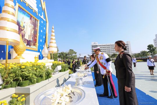19.1 ล้านคนร่วมวางดอกไม้จันทน์ถวาย "ในหลวง รัชกาลที่ 9" 