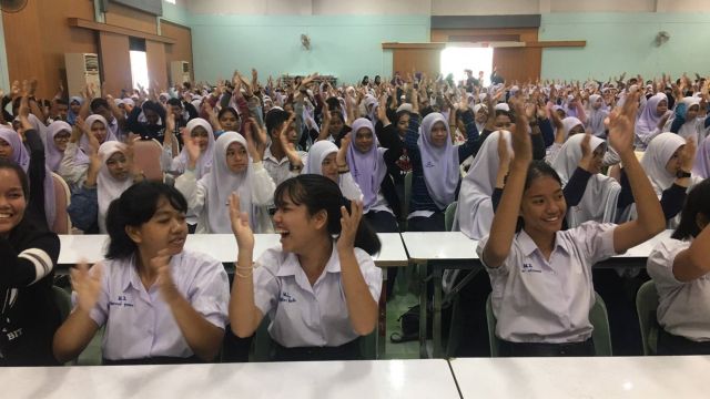  โครงการ "ติวข้น...ค้นฝัน 6" เสริมทักษะวิชาการ นักเรียนจังหวัดชายแดนใต้  