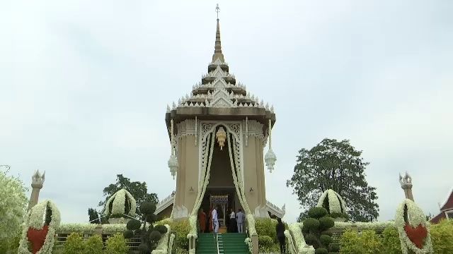 ลูกศิษย์แน่นวัด พระราชทานเพลิงศพ "หลวงพ่อปัญญานันทภิกขุ"