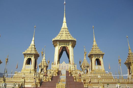 รอผลพิจารณาขยายเวลาชมนิทรรศการพระเมรุมาศ รัชกาลที่ 9 