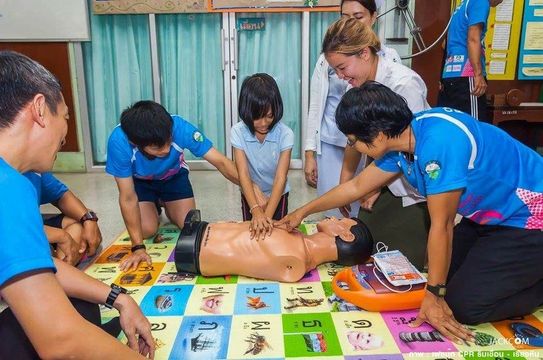 ถ้าจะช่วย "คนช็อก" ต่อหน้าต่อตา ต้องไปเรียนทำ CPR ที่ไหน ? 