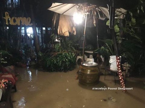 "ชาวเพชรบุรี" โวยน้ำท่วมซ้ำ 2 ปีการแจ้งเตือนยังช้า 