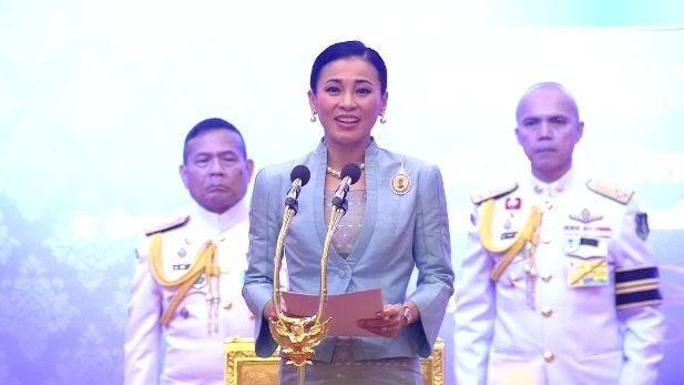 สมเด็จพระนางเจ้าฯ พระบรมราชินี ทรงเปิดงานวันสตรีไทย