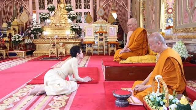 เจ้าคุณพระสินีนาฏ พิลาสกัลยาณี เฝ้าถวายสักการะสมเด็จพระสังฆราช