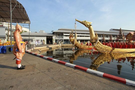 กองทัพเรือจัดพิธีบวงสรวงแม่ย่านาง "เรือพระราชพิธี"