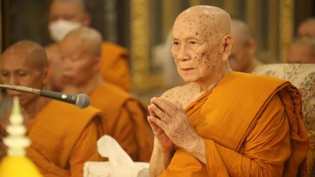สมเด็จพระสังฆราชถวายพระพร "สมเด็จพระบรมราชชนนีพันปีหลวง"