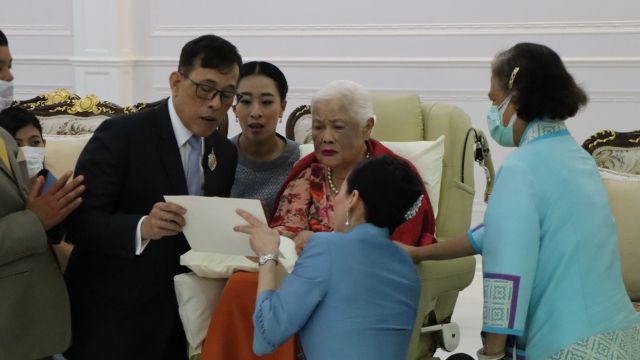 สมเด็จพระบรมราชชนนีพันปีหลวง ทรงบำเพ็ญพระราชกุศลเป็นการส่วนพระองค์ เนื่องในโอกาสวันเฉลิมพระชนมพรรษา
