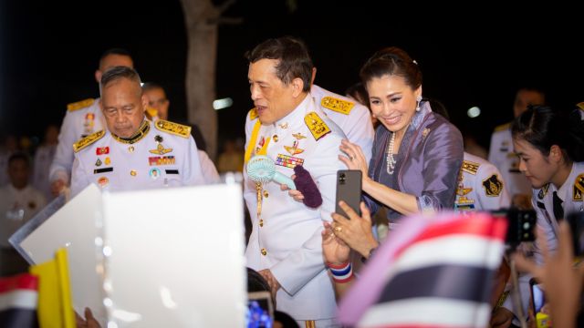 "ในหลวง-พระราชินี" ทรงเปิดอาคารที่ทำการศาลแขวงพระนครศรีอยุธยา  